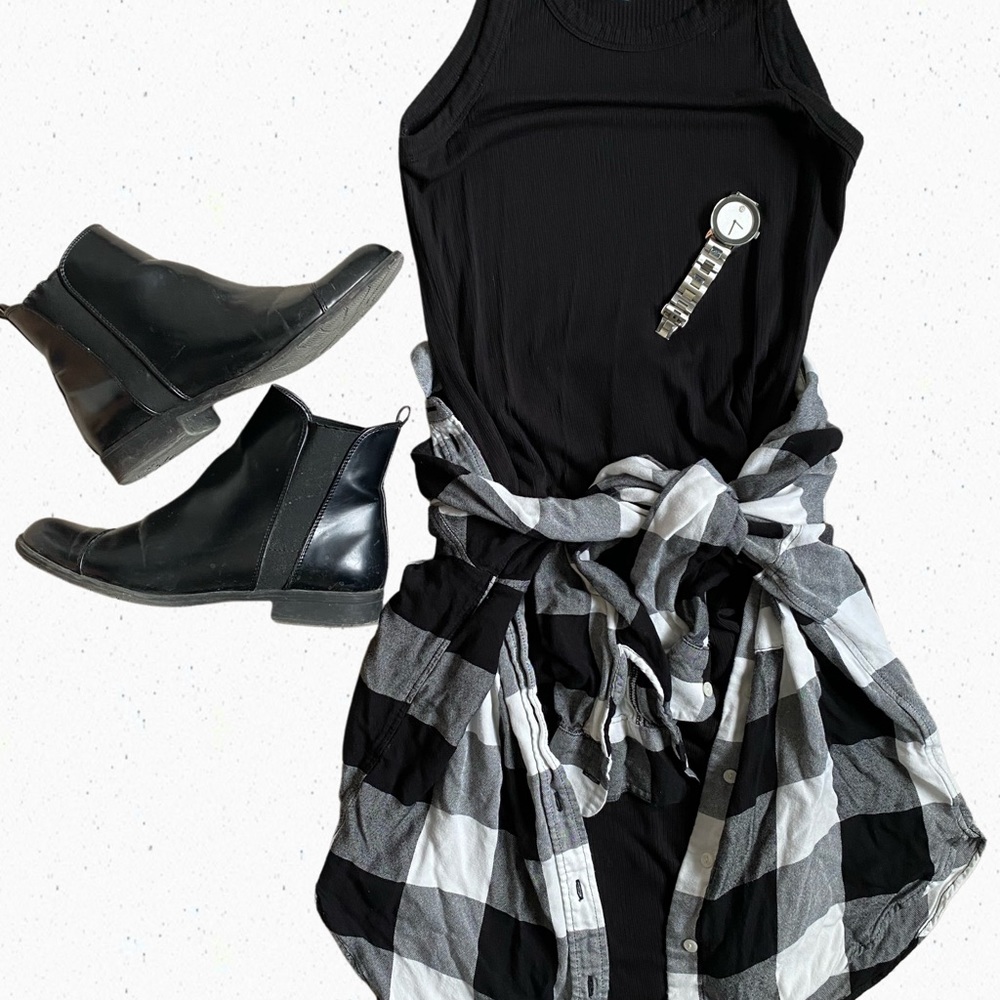 Black and White Plaid Button Up H&M - Picture 2 of 3